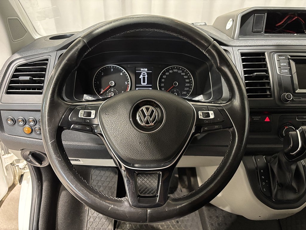 Volkswagen Transporter T32 2.0 TDI BMT Backkam Drag Värmare Endast 1900mil