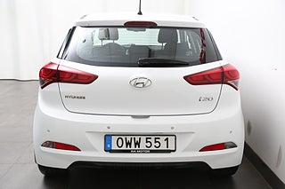 Halvkombi Hyundai i20 7 av 21