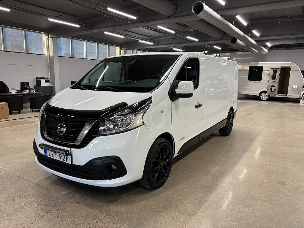Nissan NV300 Skåpbil 2.9t 125 Hk LÅNG Webasto B-kamera