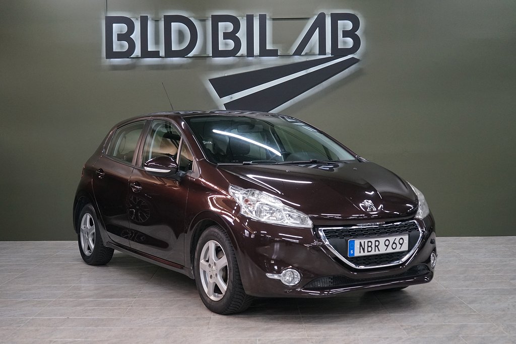 Peugeot 208 5-D 1.4 HDi NYSERVAD KAMBYTT M-VÄRMARE 68HK