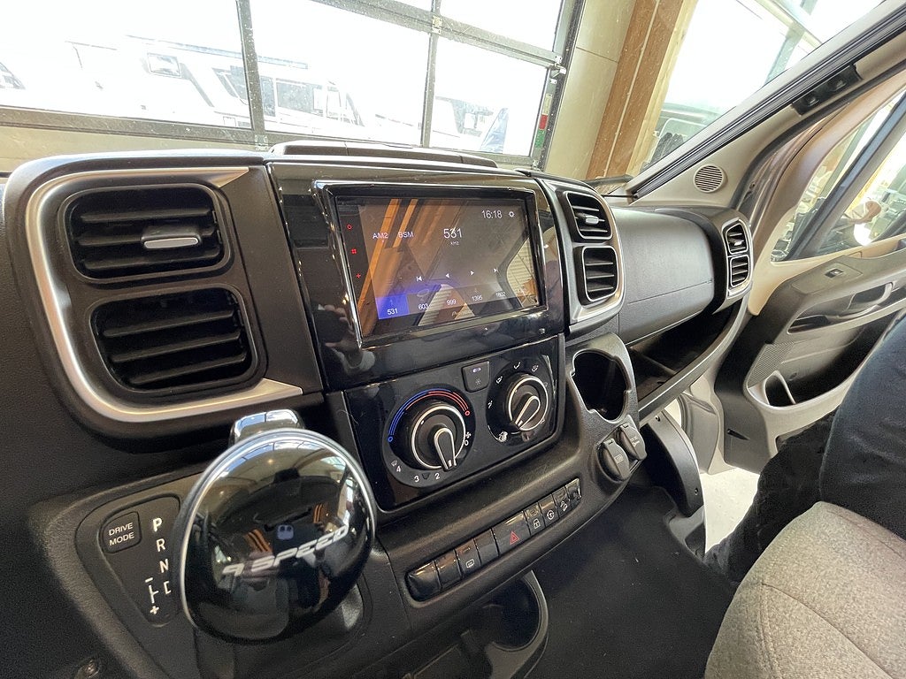 Carthago Malibu Van Charming GT Skyview 600 DB /Under 6m/4000kg totalvikt - Carthago