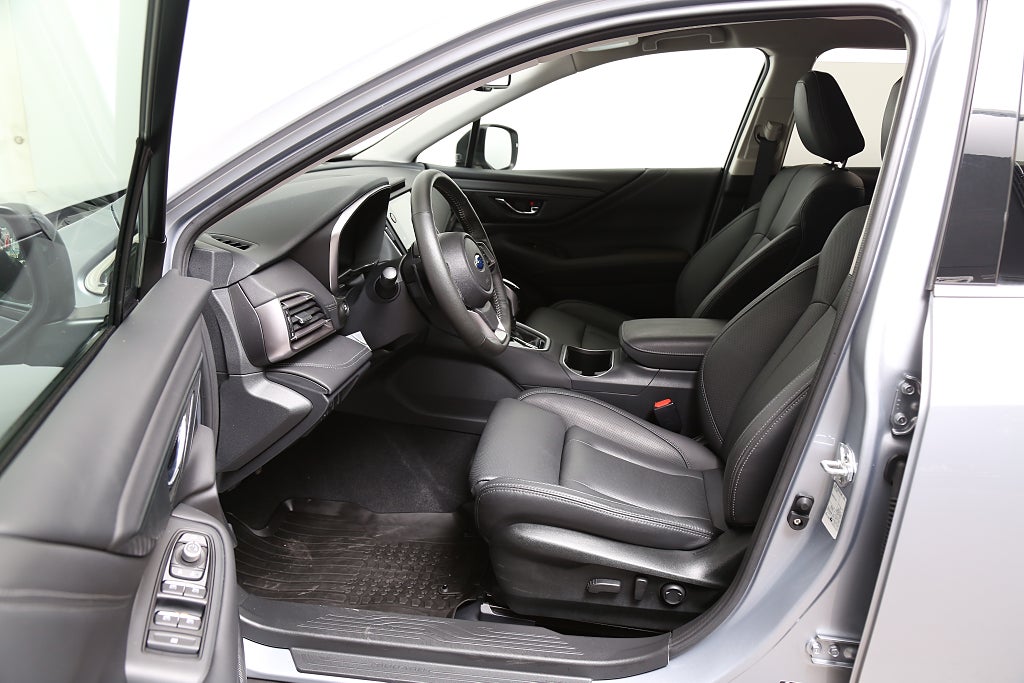 Subaru Outback 2.5 AWD XFuel Limited | LÅG SKATT | Moms 2024