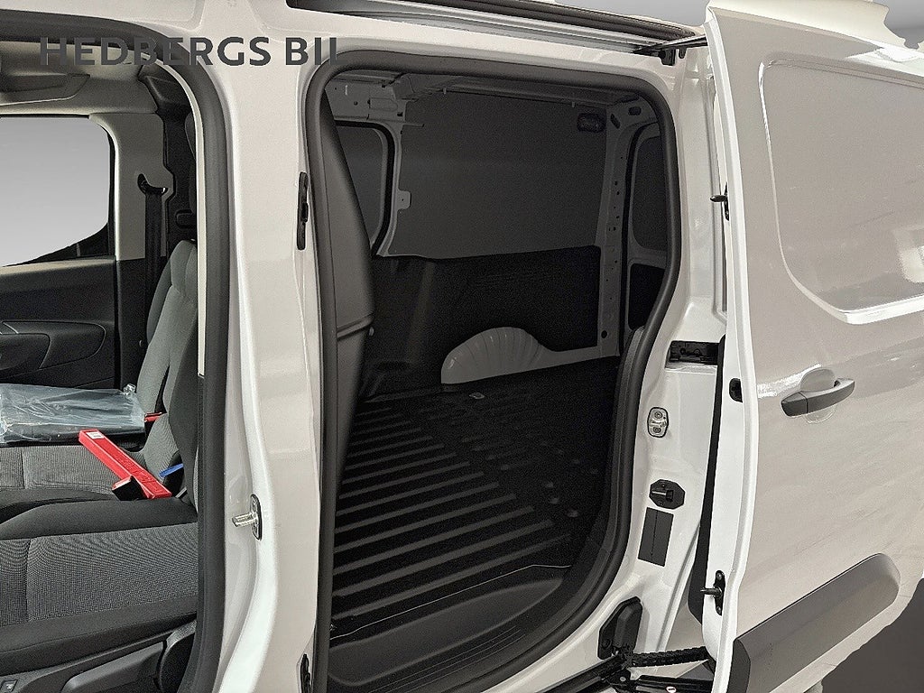 Opel Combo  L2 1.5 BlueHDi 130HK AUT thumbnail