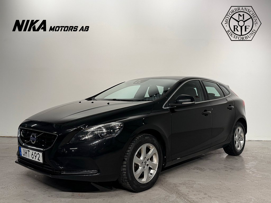 Volvo V40 D3 Geartronic Momentum | Navi | Blis | PDC |