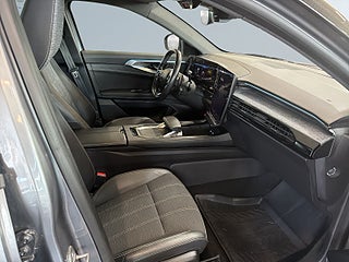 Renault Austral E-TECH MultiMode S&V-hjul/AdaptivFart/Pano/Kamera/Drag – bild 10