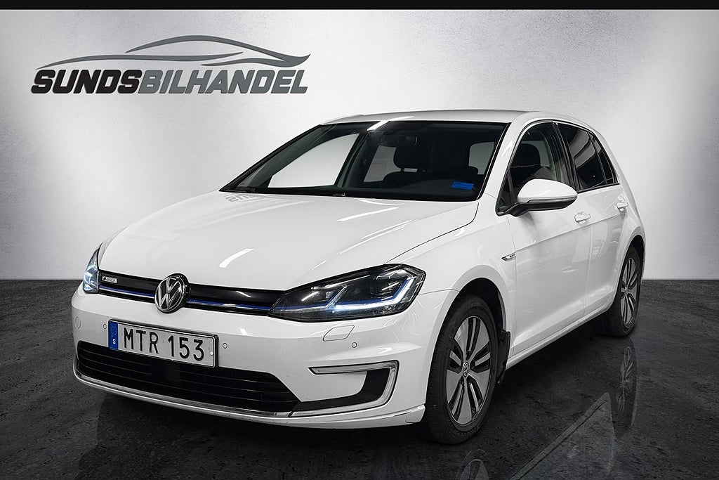 Volkswagen E-Golf 136hk 35,8 kWh COCKPIT Kamera Navi CarPlay