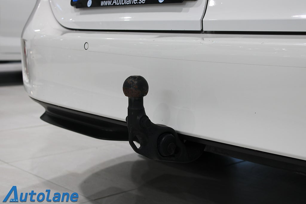 Volkswagen ID. Buzz Cargo 82kWH 204hk Dragkrok,GPS,Kamera,P-Värmare