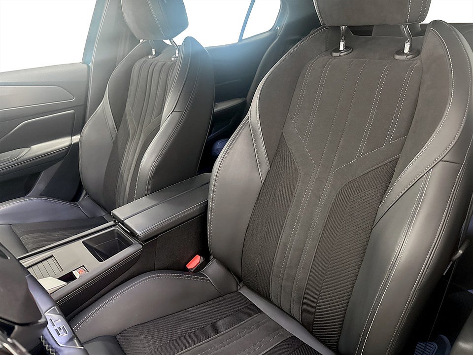 Bild på Peugeot 408 GT 1.2 PT 130hk Aut B-KAMERA CARPLAY