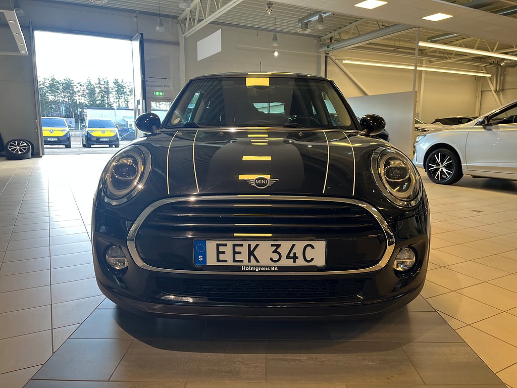 MINI Cooper 3drs Essential LED PDC MSI | Ränta 3,99%