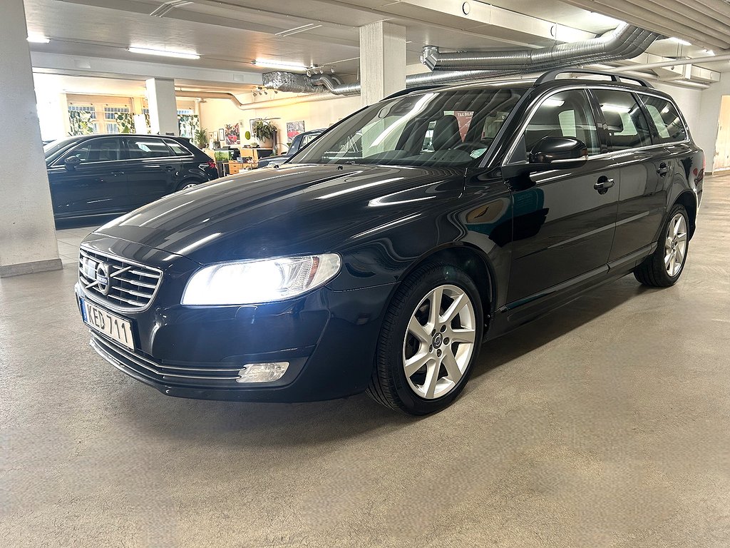 Volvo V70 D4 Geartronic Classic, Momentum Skinn, Nav, Drag