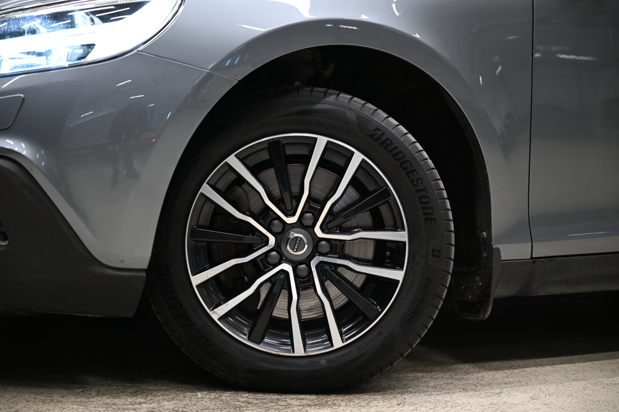Volvo V40 Cross Country 2017, kuva 2/10