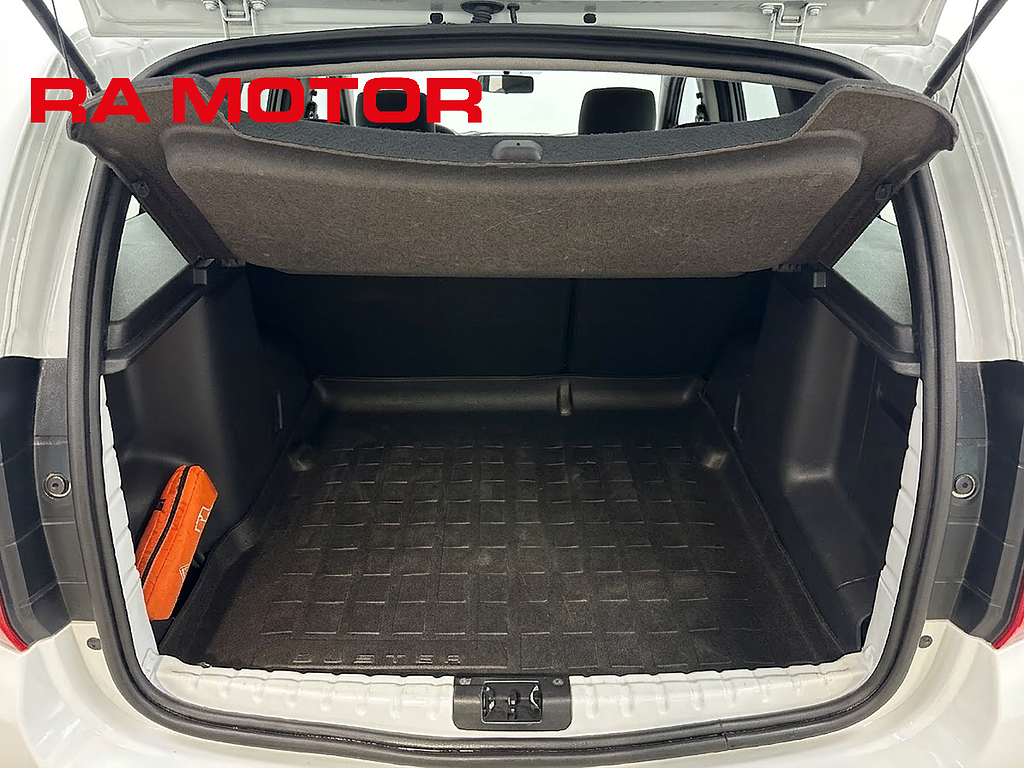 Dacia Duster 1.2 TCe 125hk | Drag | Navi | P-sensorer | M&K Värmare 2015