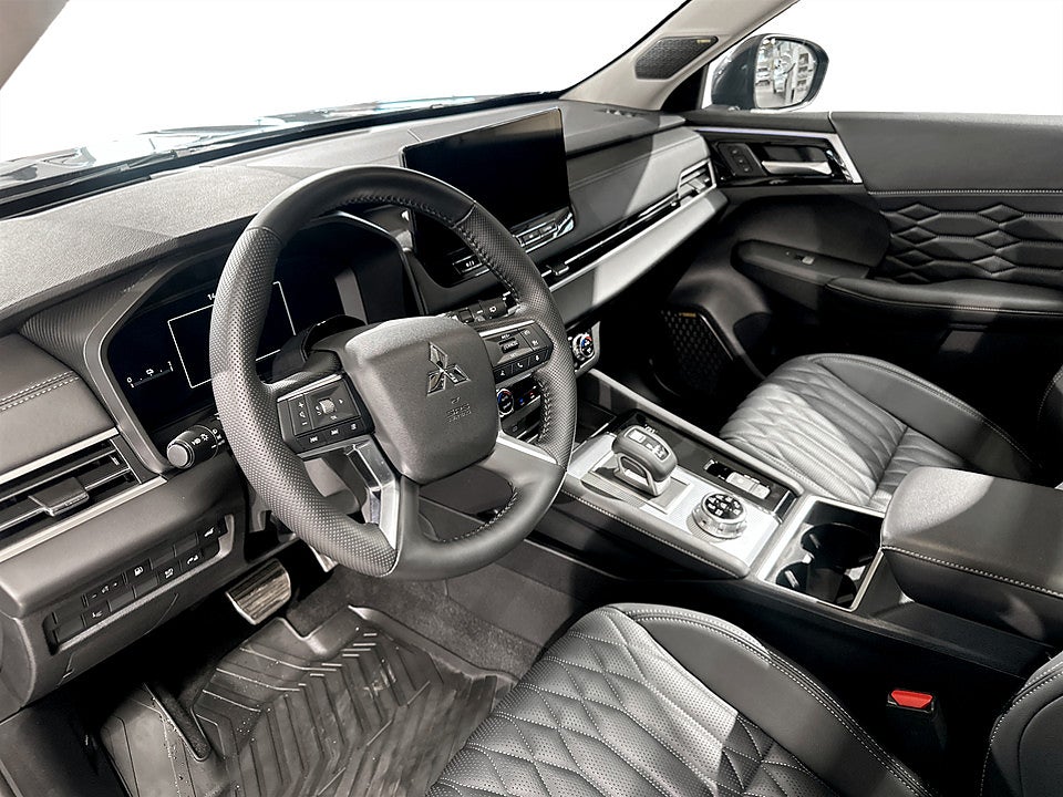 Bild på Mitsubishi Outlander Instyle PHEV 306hk Aut 4WD B-KAMERA DRAG