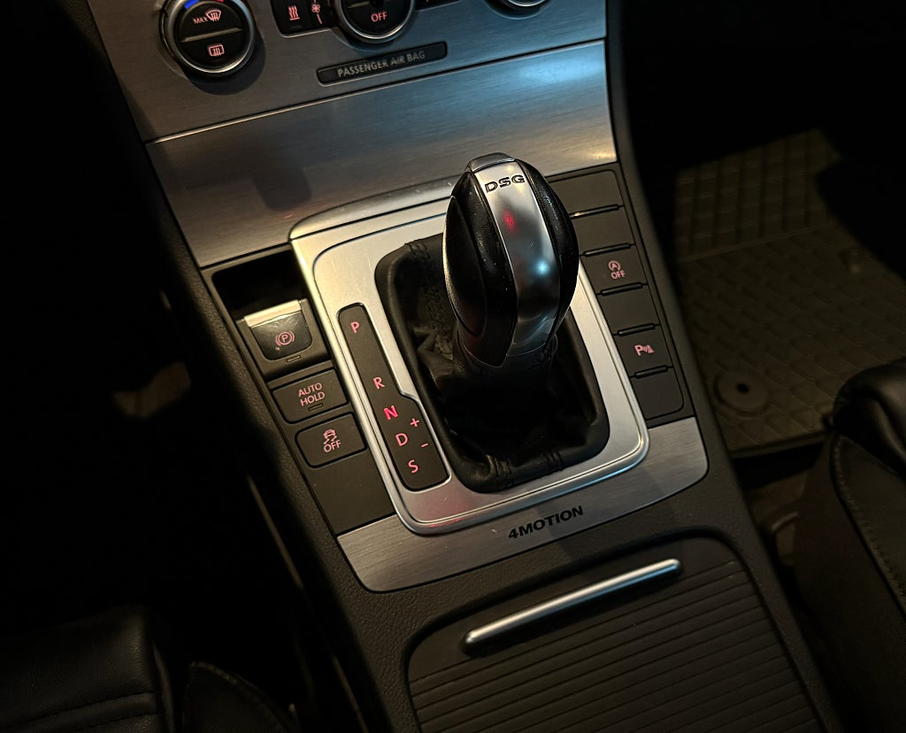 Volkswagen Passat Variant 2.0 TDI DPF BMT 4Motion GT PANORAMA D-VÄRM SKIN