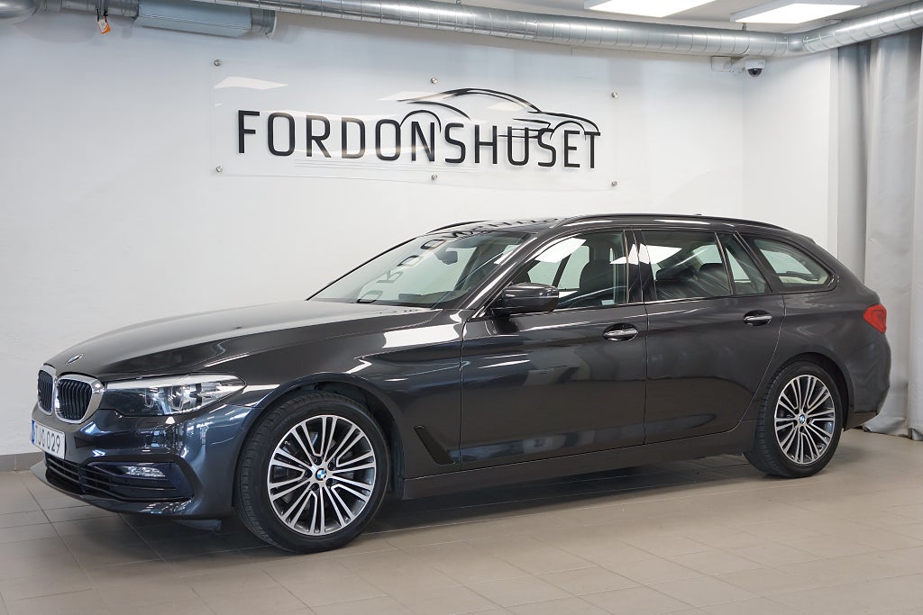 BMW 520i 184HK Touring Steptronic SPORT LINE | VÄRMARE | SKINN  