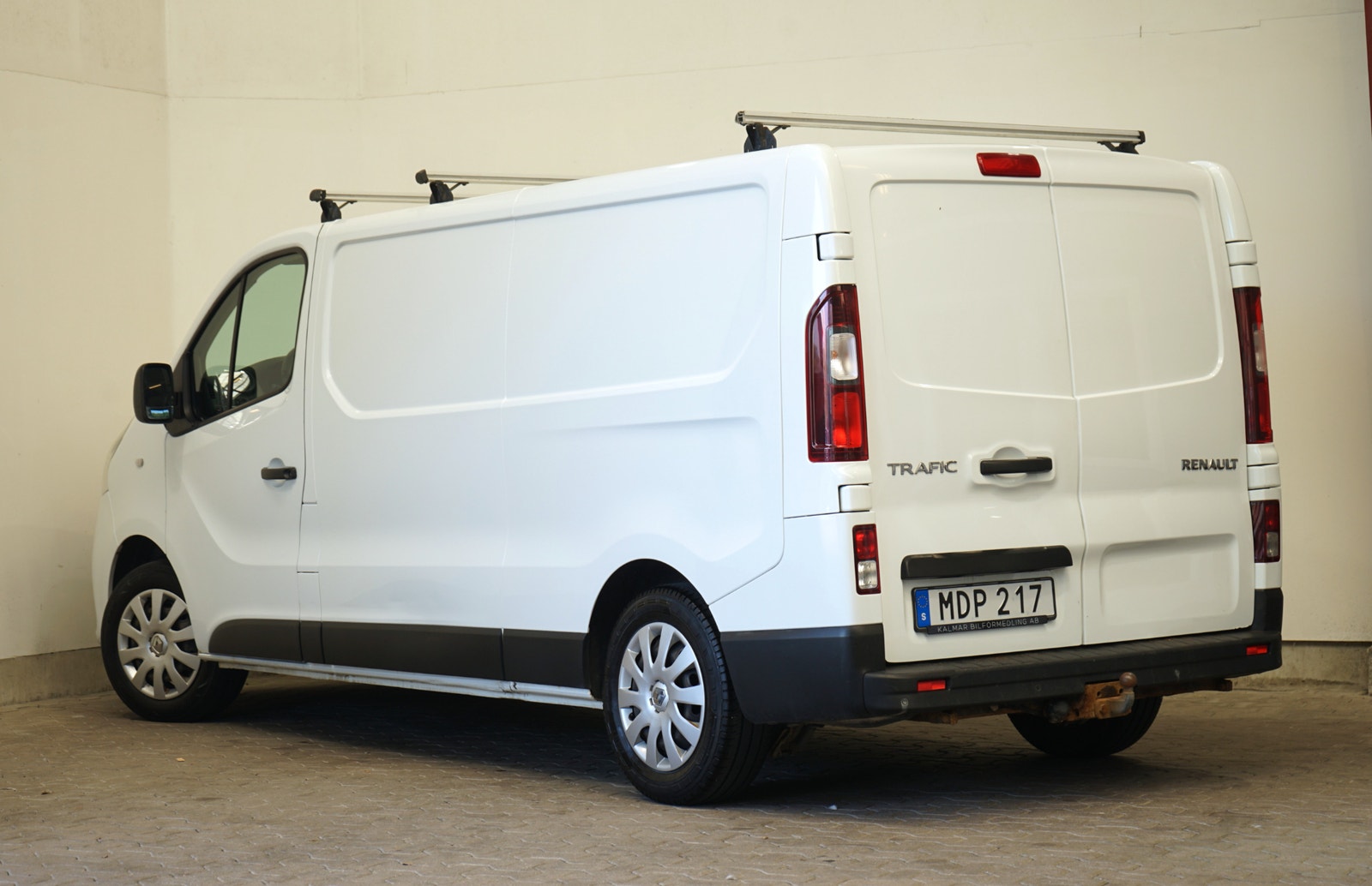 Renault Trafic Skåpbil 2.9t 1.6 dCi Värmare Dragkrok P-sensor 115hk 2016 - miniatyr 3