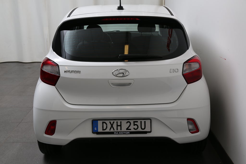 Hyundai i10 1,0 blue 67hk Essential Automat CarPlay 2021