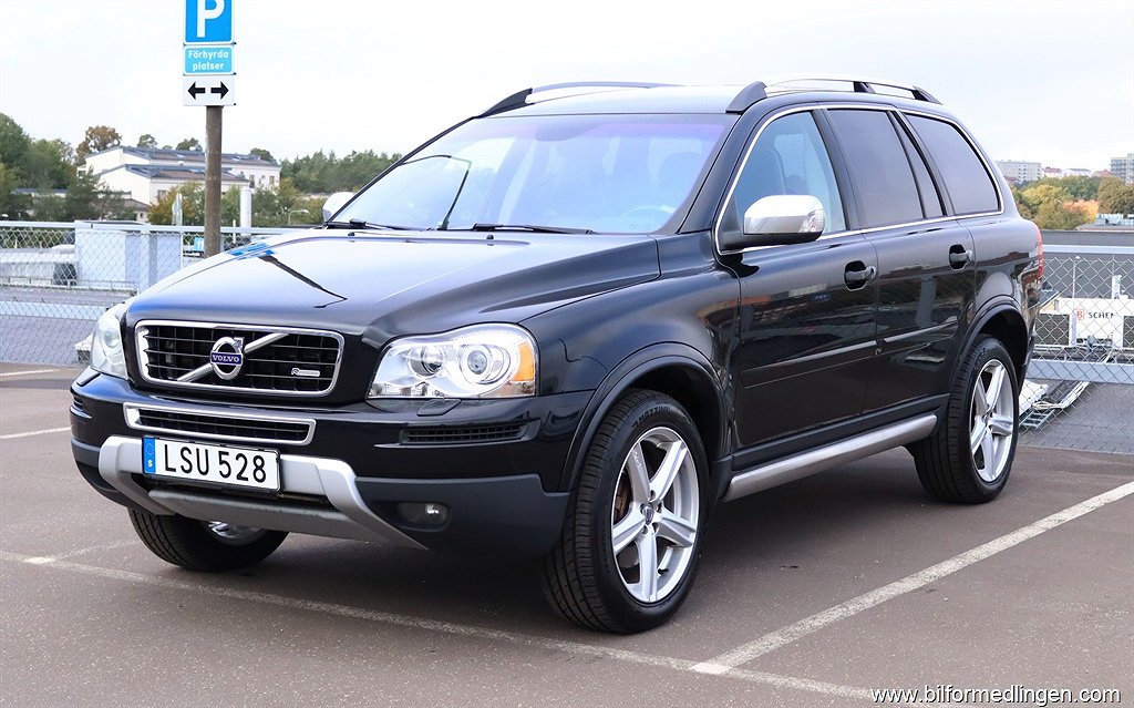 Volvo XC90 D5 AWD 200hk R-Design S/V-hjul 7-sits Sensorer