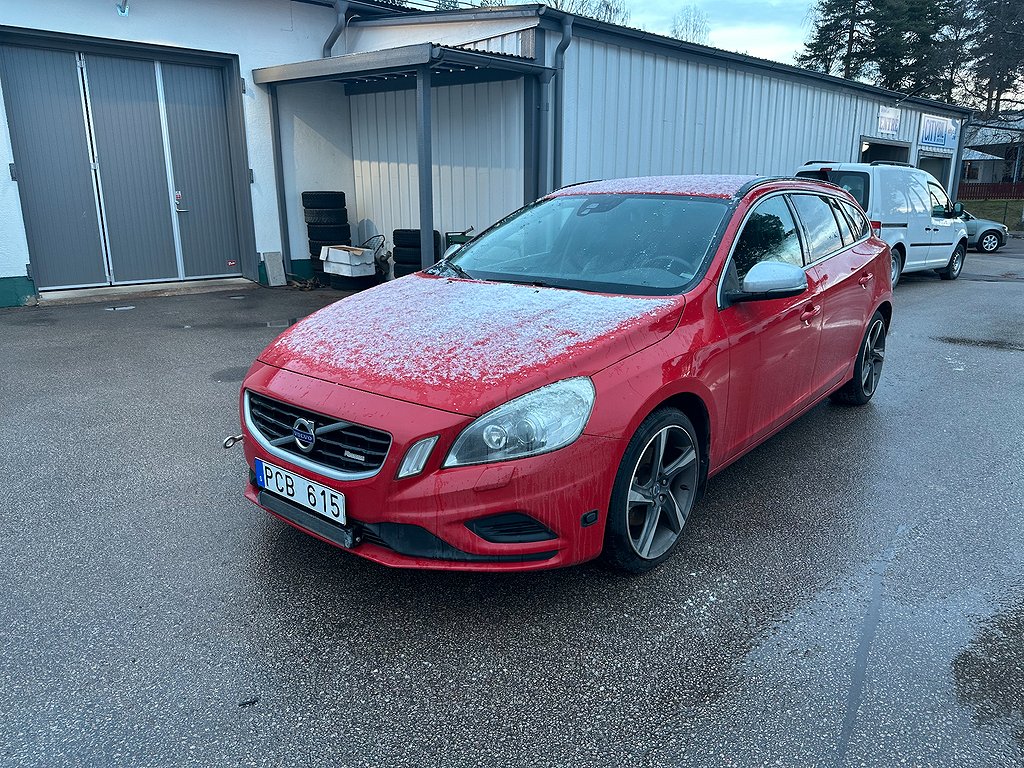 Volvo V60 D3 163hk Momentum R-Design Värmare