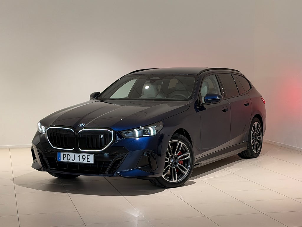 BMW i5 xDrive40, M-Sport Pro, Harman Kardon-Räntekampanj 0,95%