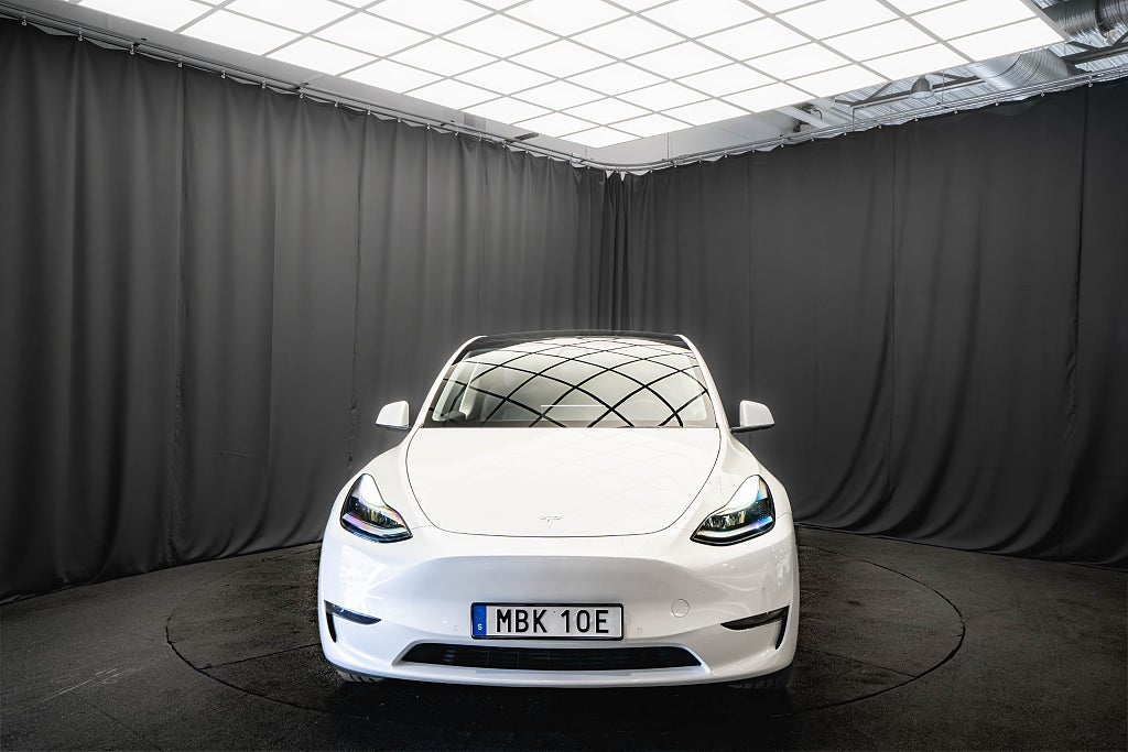 Tesla Model Y Long Range AWD DRAG PANO LÄDER KAMERA AUTOPILOT MOMS
