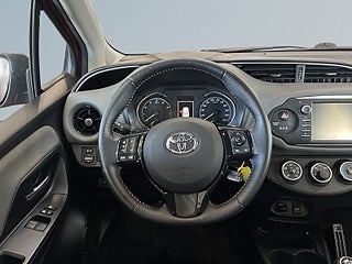 Toyota Yaris 5-dörrar 1.5 VVT-iE Active S&V-Hjul/Backkamera/Mvärm – bild 9