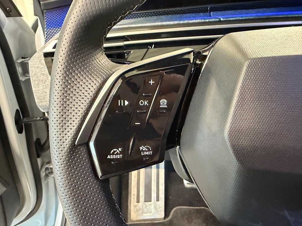 Peugeot 3008 GT Hybrid 145 1.2 PT 145 e-DSC  Avt. drag  thumbnail