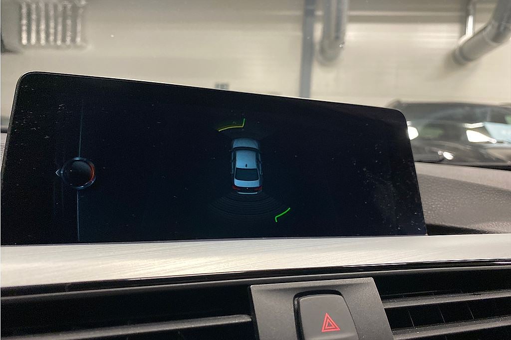 BMW 330e M-Sport, Teknikpkt, Navi, 2 brukare