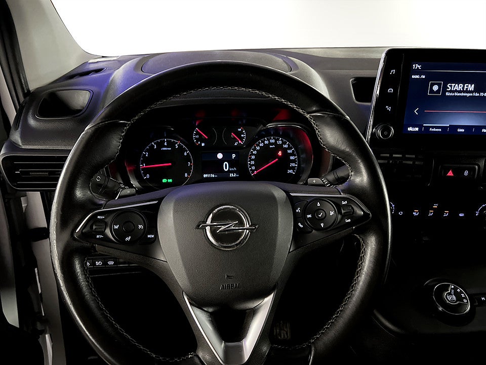 Bild på Opel Combo Business 1.5 BHDi 130hk Aut L2 DRAG B-KAMERA WEBASTO