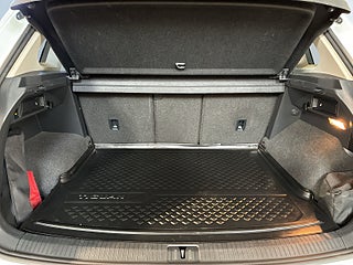 Volkswagen Tiguan 2.0 TSI OPF 4M R-Line Black Drag Värmare Kamera S&Vhjul – bild 12