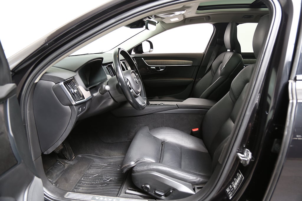 Volvo V90 Cross Country B4 Diesel 197hk AWD H/K Pano Head-up Teknikpkt Se Spec!