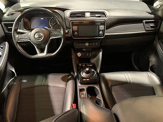 Halvkombi Nissan Leaf 11 av 24