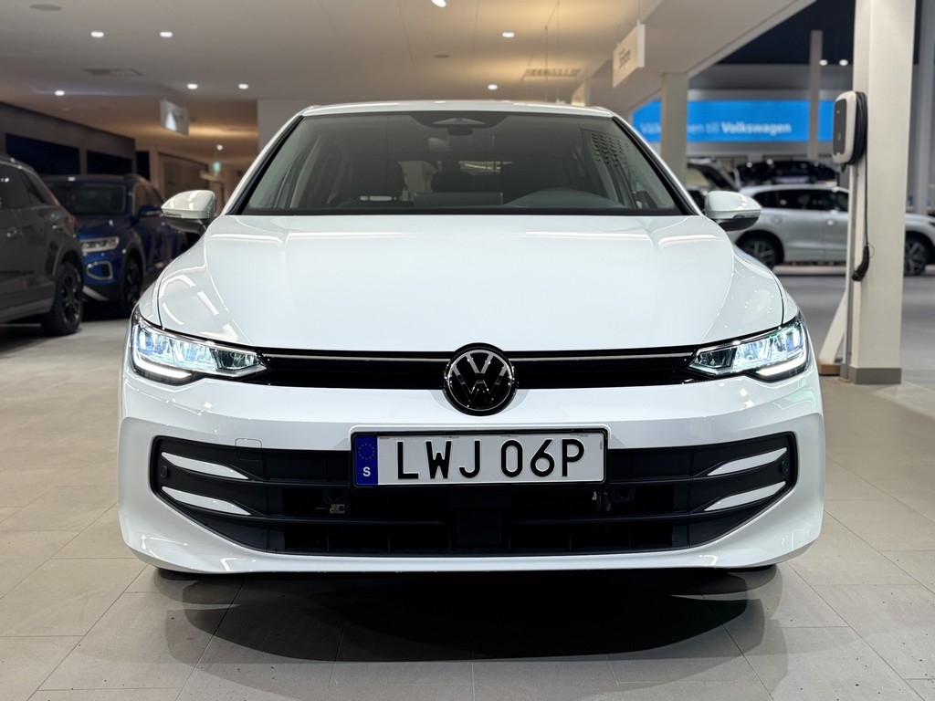 Volkswagen Golf E-hybrid Plug in 2025, bild 2/44