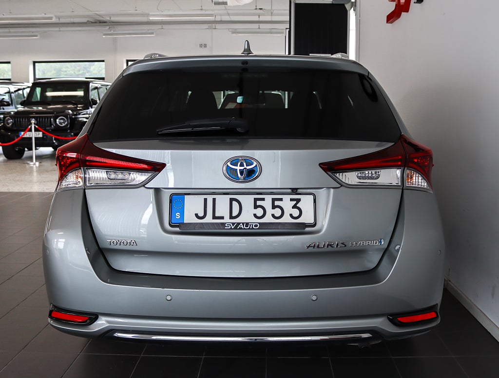 Toyota Auris Touring Sports Hybrid Executive Värmare B-kamera