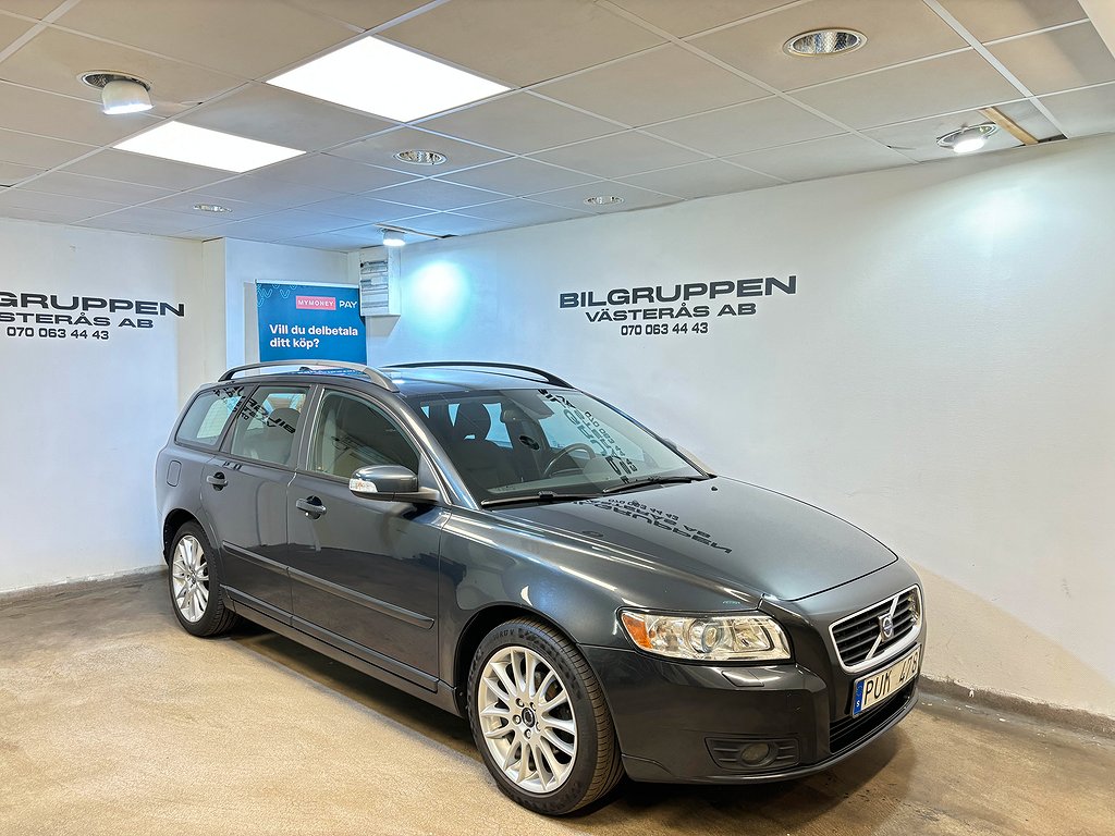 Volvo V50 2.0 Momentum 145HK / P-Sens / Besiktad / Kamkedja