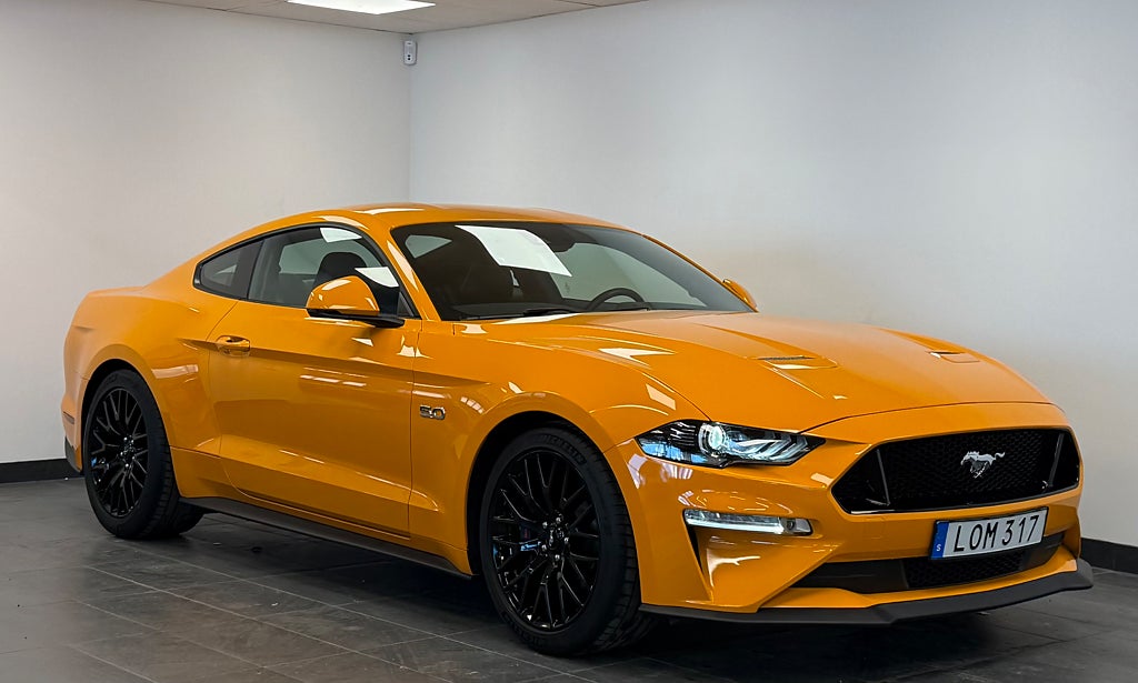 Ford Mustang GT 5.0 V8 Sv-såld*Carbon*1994mil*Sportavgas*Magnaride*