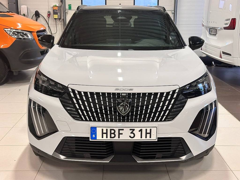 Peugeot 2008 GT 1.2 PureTech 130 EAT F&B-kamera, Navi, Carplay thumbnail