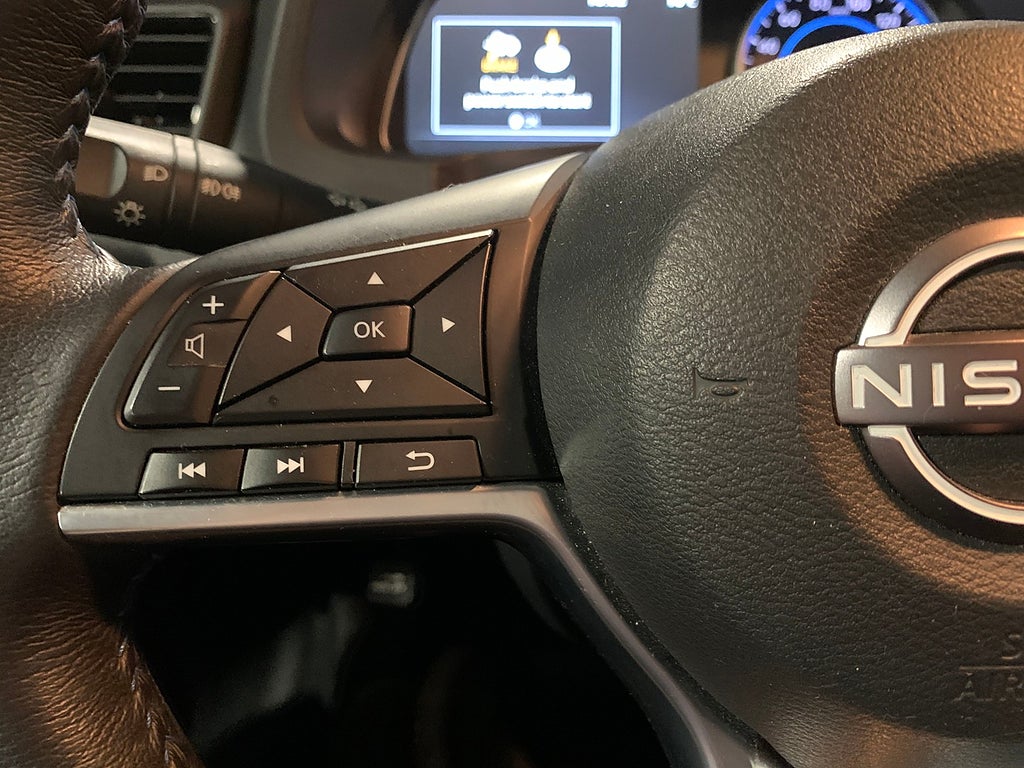 Nissan Leaf N-Connecta|40kWh|Värmepump|360 kamera