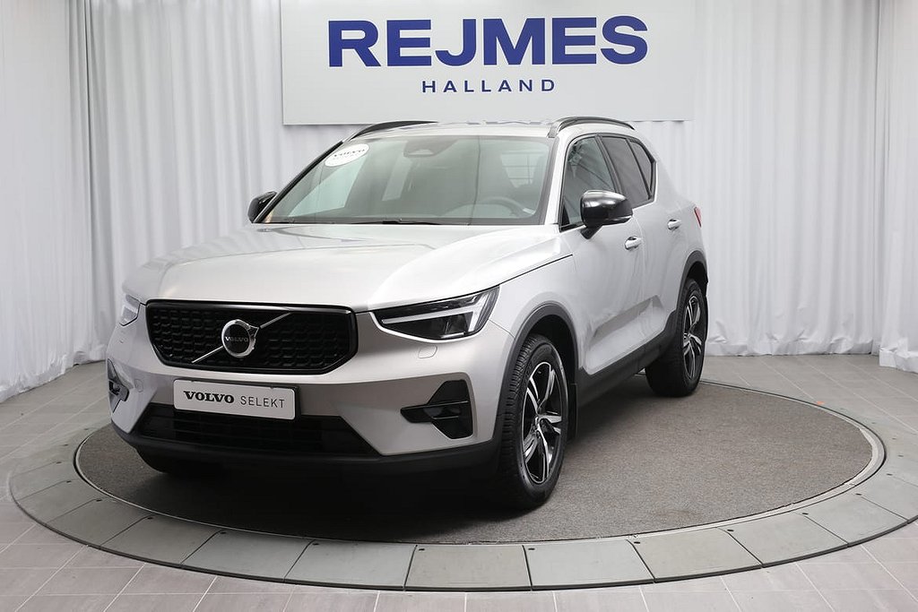 Volvo XC40 B4 FWD Bensin Plus Dark Drag Motorstol Förarstöd