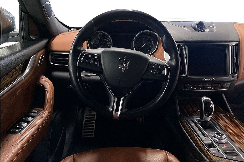 Maserati Levante S Automatisk, 430hk, Fr 2,95%, 12 mån garanti