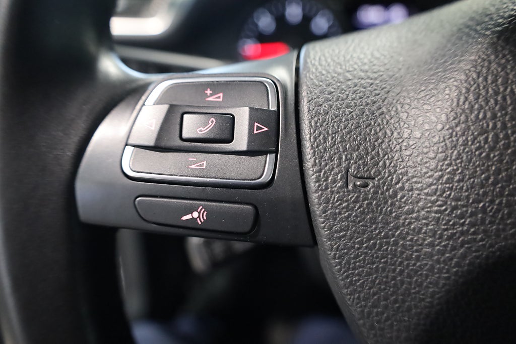Volkswagen Passat 2.0 TDI AUT 4Motion R-line Drag Kamera Drag Läder 2013