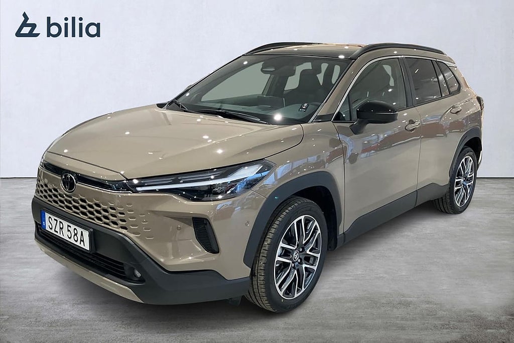 Toyota Corolla Cross Hybrid AWD-i 2,0 EXECUTIVE PANORAMA