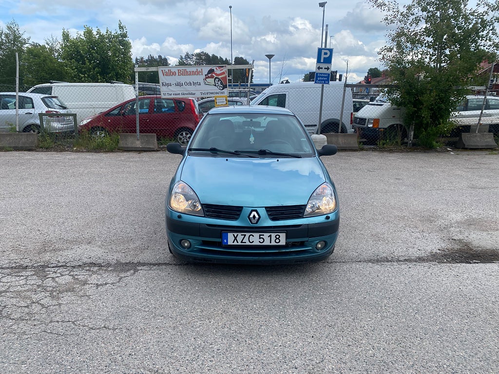 Renault Clio 5-dörrars Halvkombi 1.2 Authentique Euro 4