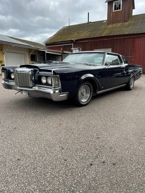 Lincoln Continental