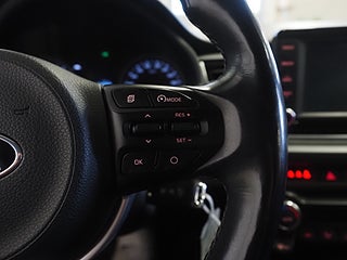 Halvkombi Kia Rio 18 av 21