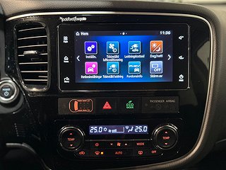 Mitsubishi Outlander PHEV Business 360° Pvärm Drag Skinn SoV