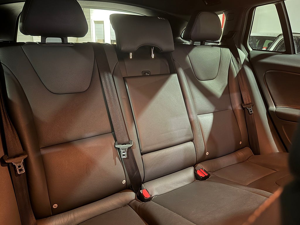 Volvo V60 Cross Country D4 Classic Summum AUT Drag VOC 2018