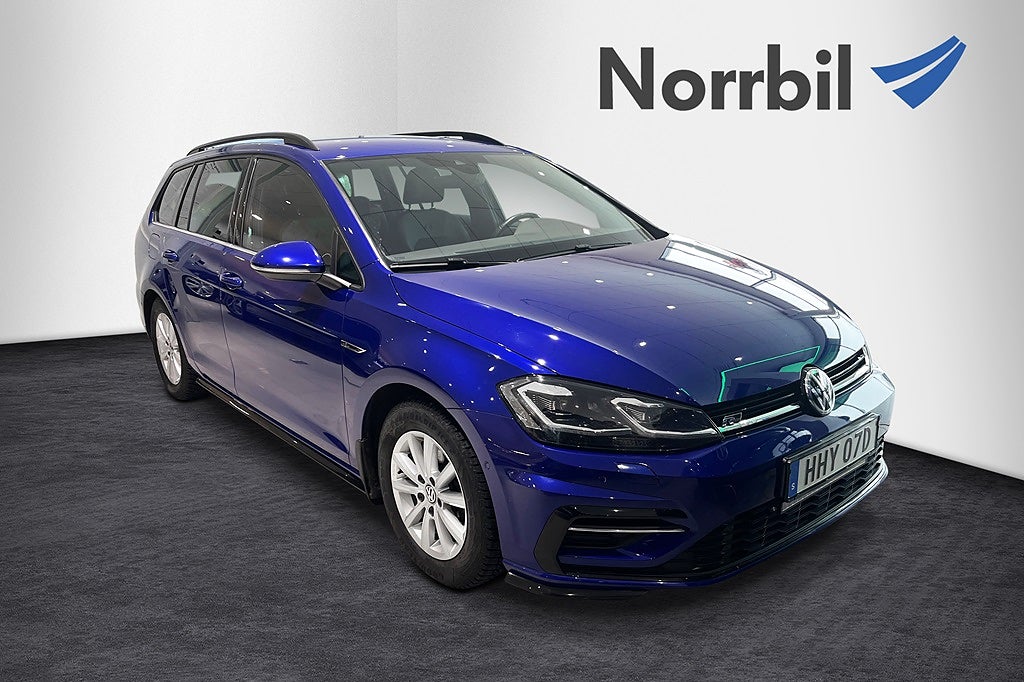 Volkswagen Golf SC TSI 150 DSG R-Line/Värmare/Drag/LEDRAMP