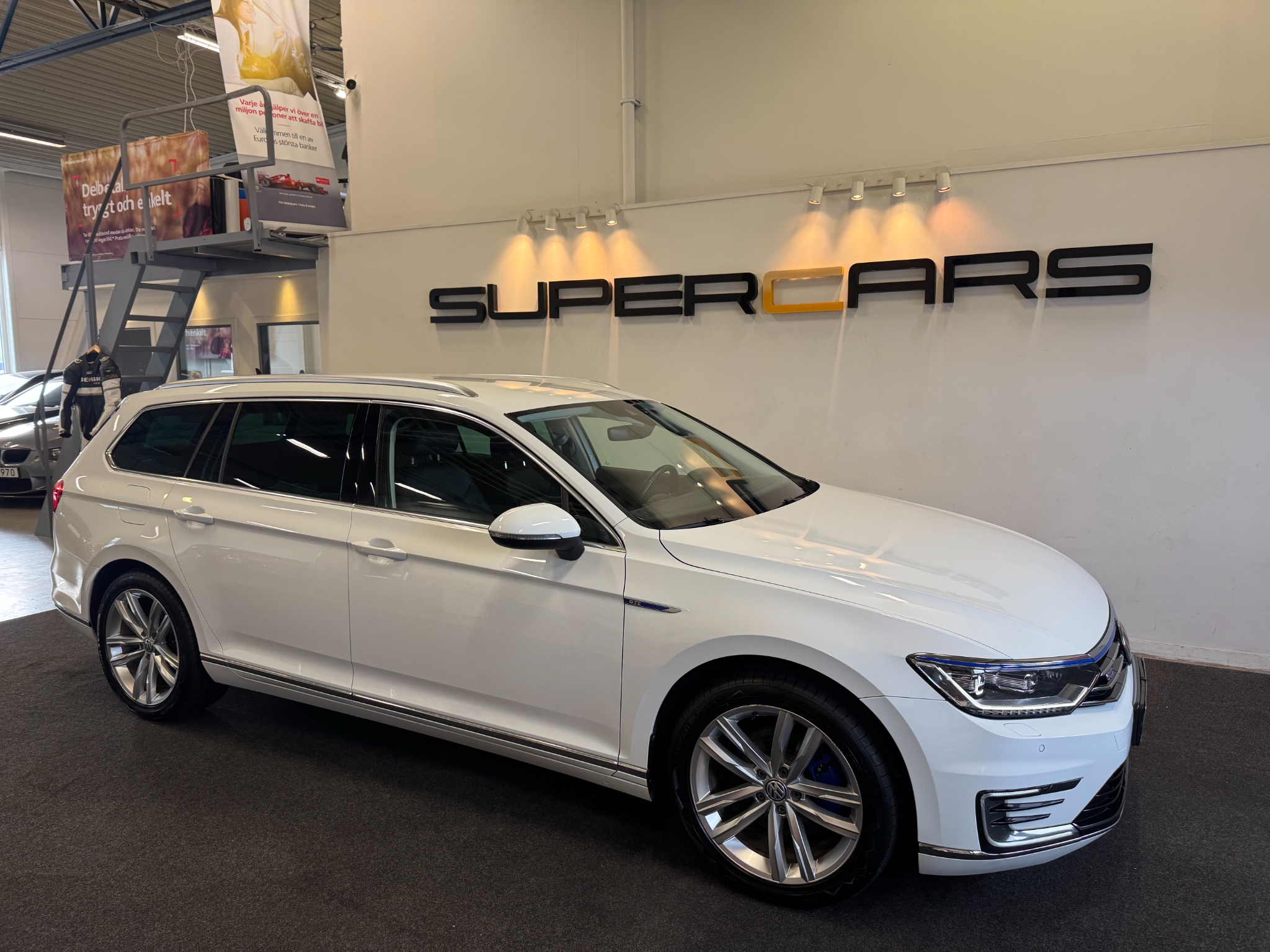 Volkswagen Passat GTE 2019, bild 3/10