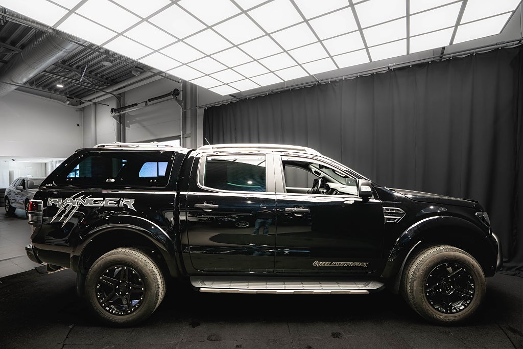 Ford ranger EcoBlue Bi-Turbo 4x4 Wildtrak KÅPA D-VÄRM LÄDER DRAG